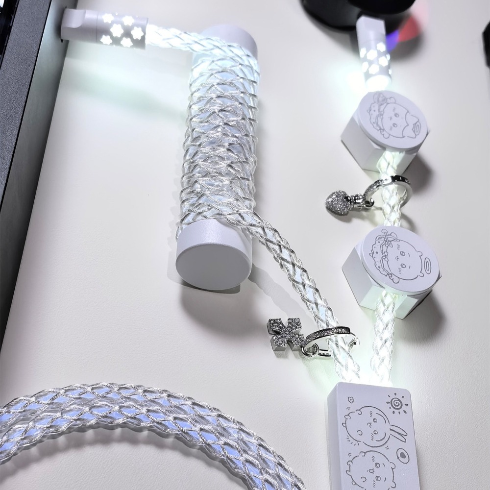 NIEZNAŁYTY BŁĄD D40 Zimna Biał – Gaming Accessories Lights recenzja i cena